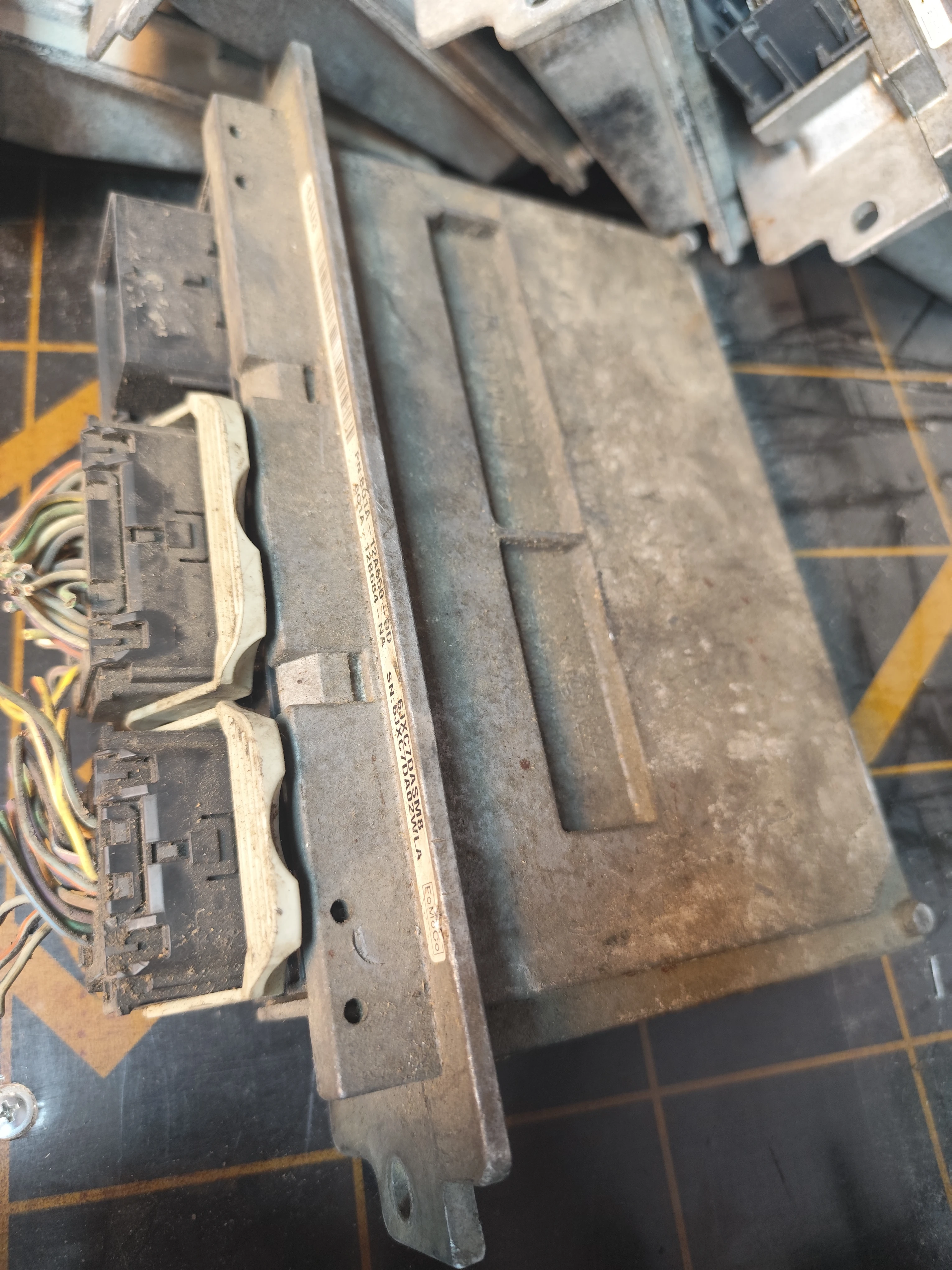 Ford ECU Engine Control Units | 8G1A12A650DD | Fomoco 8G1A12B684NA | Genuine Used