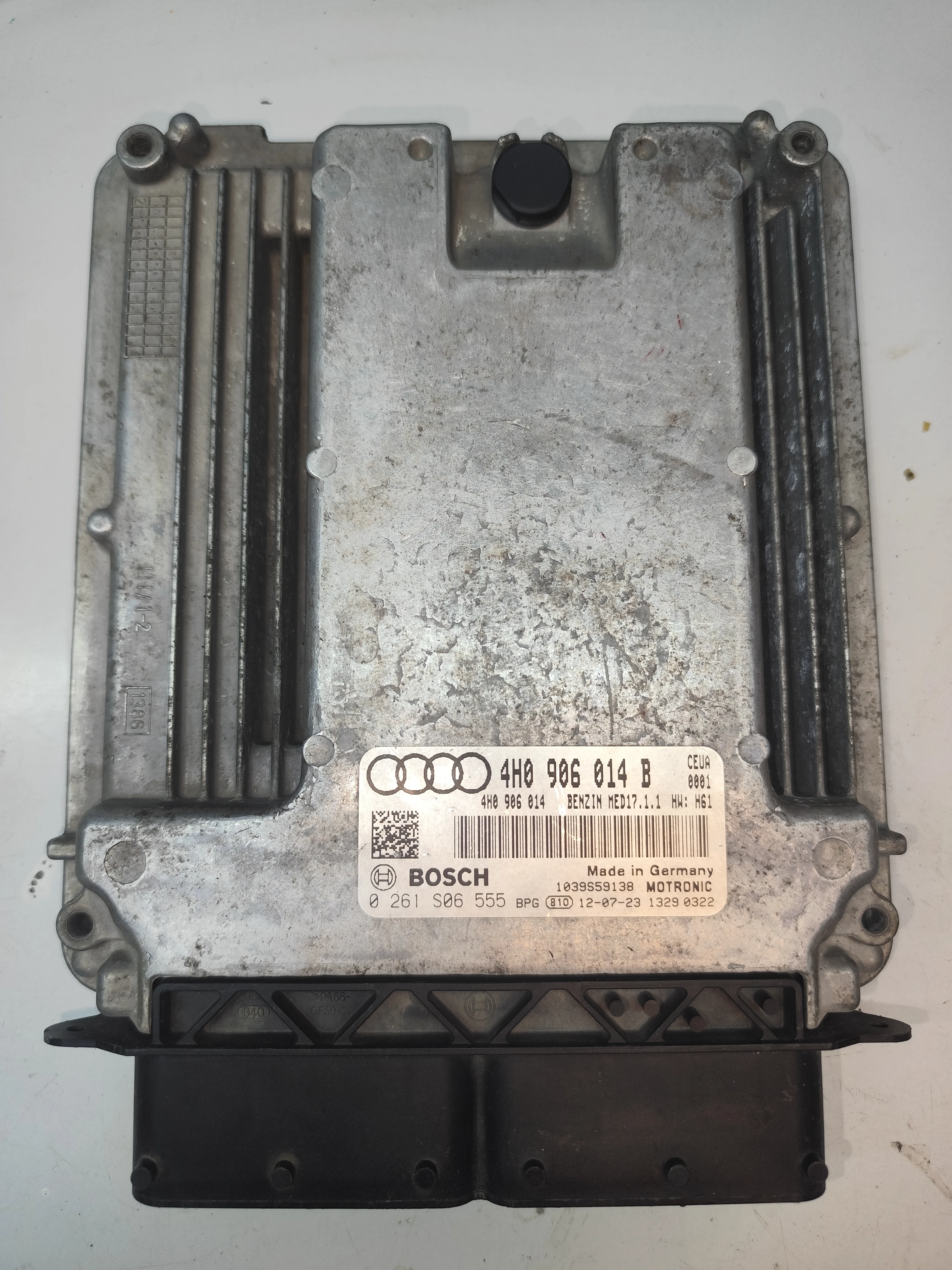 Audi ECU Engine Control Units | 4H0906014B | Bosch 0261S06555 | H61 | Genuine Used