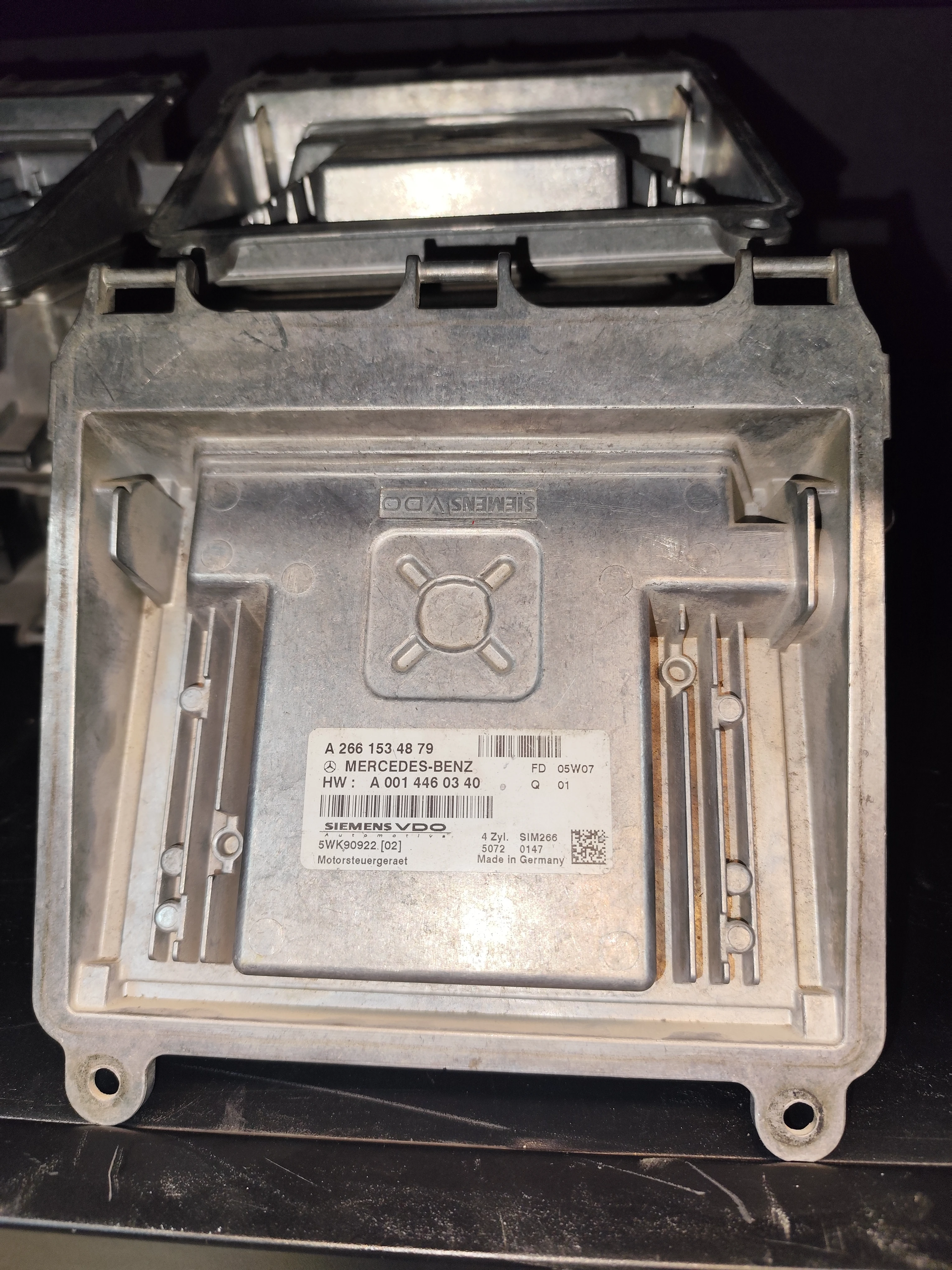 Mercedes-Benz ECU Engine Control Units | A2661534879 | Siemens 5WK90922 | A0014460340 | Genuine Used