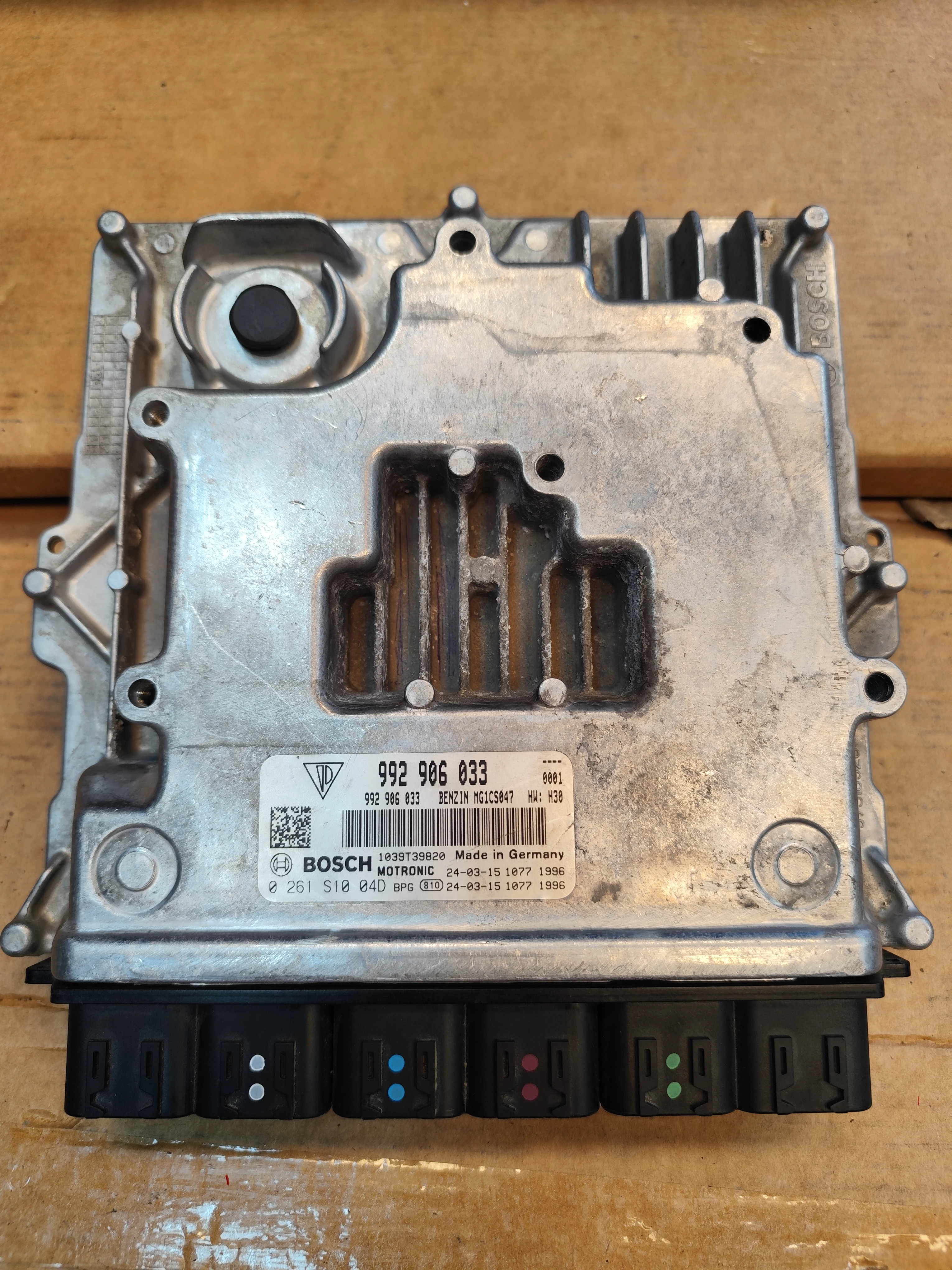 Porsche ECU – Engine Control Units | 992906033 | Bosch 0261S1004D | Genuine Used