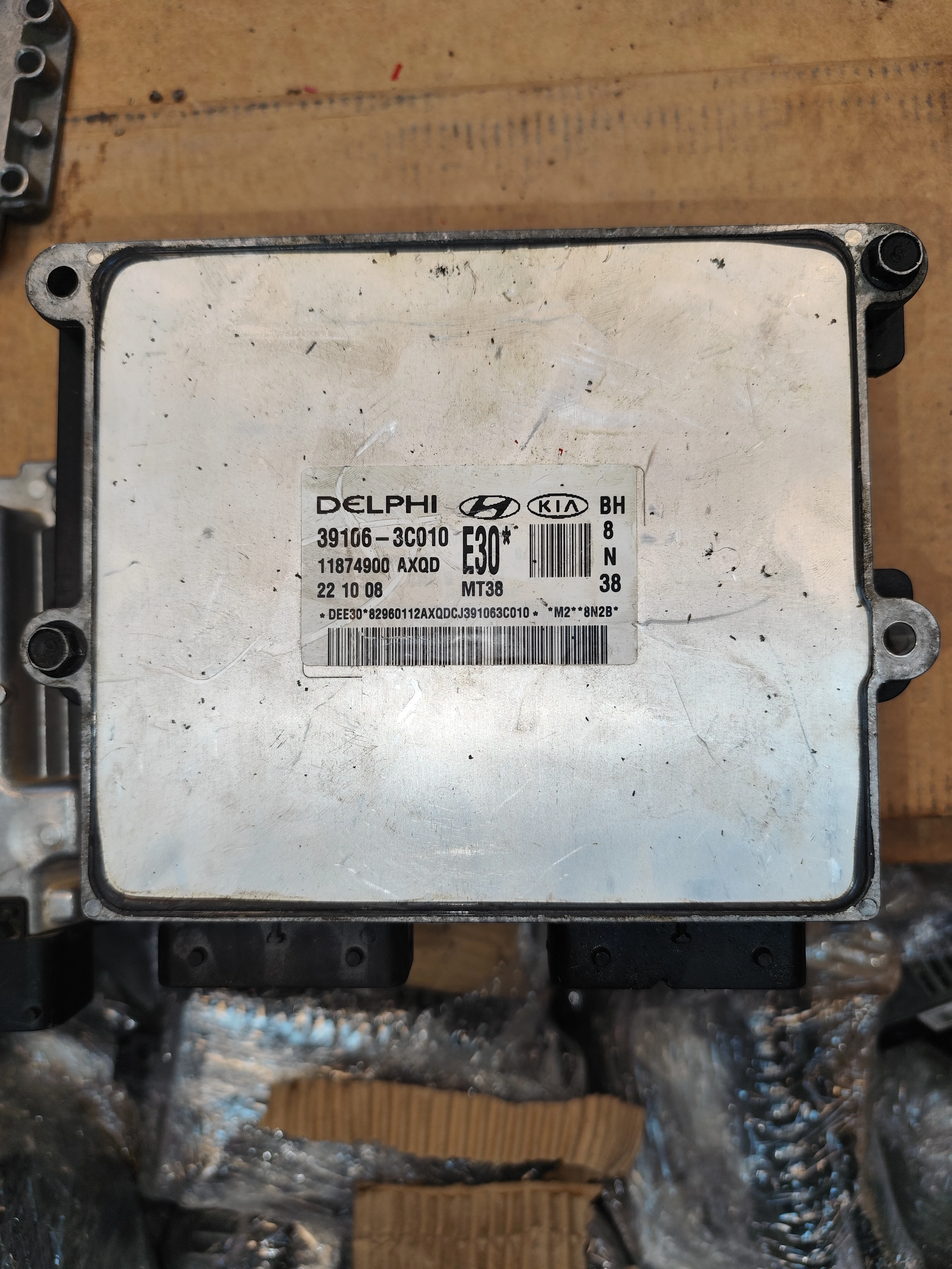 Hyundai-Kia ECU – Engine Control Units | 391063C010 | Delphi 11874900AXQD | Genuine Used