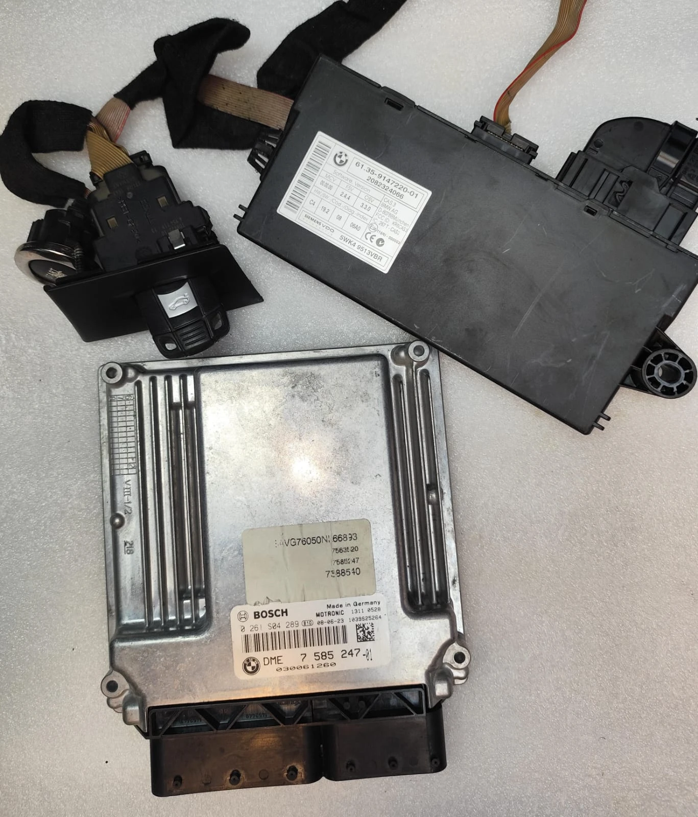 BMW Engine Control Unit (DME) designed for N46 engines SET 7585247