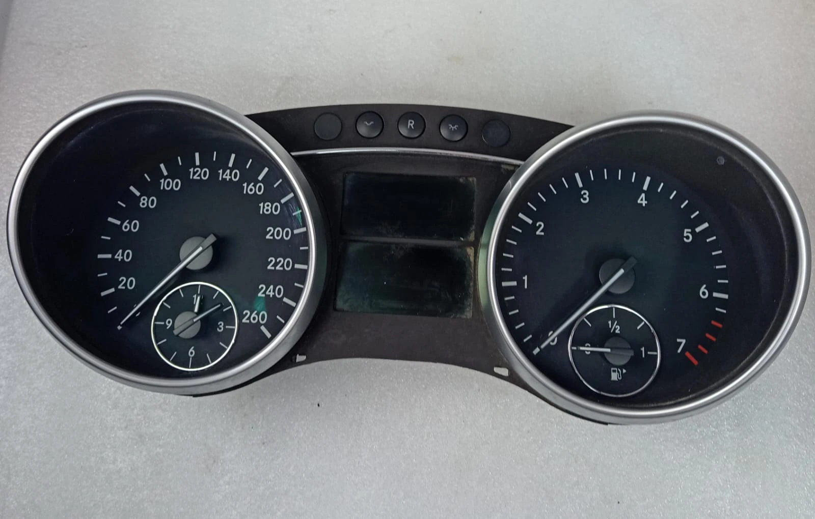Mercedes-Benz Speedmeter A1645403147ZGS001