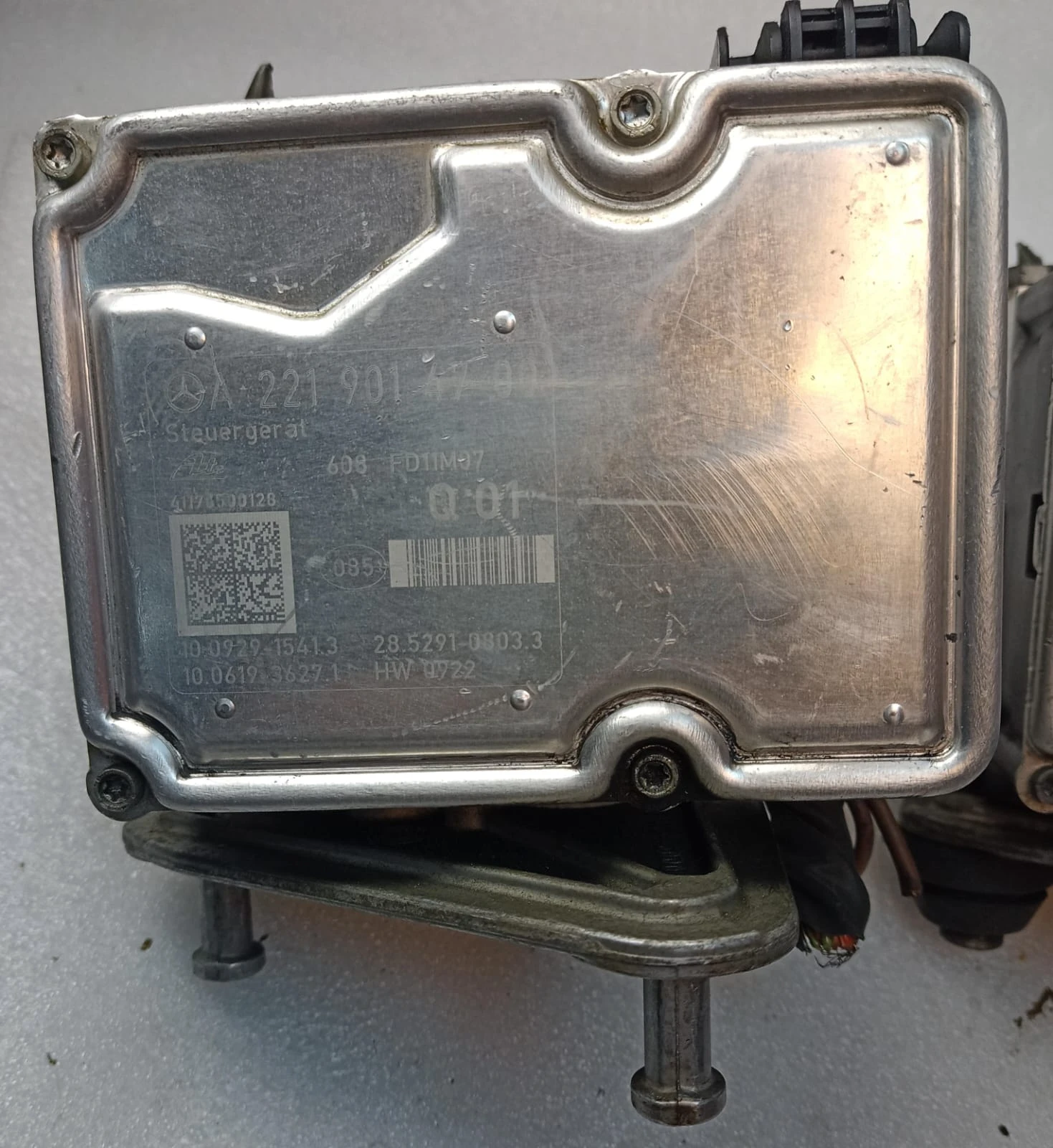 Mercedes-Benz ABS / ESP (Steuergerät) A2219014700