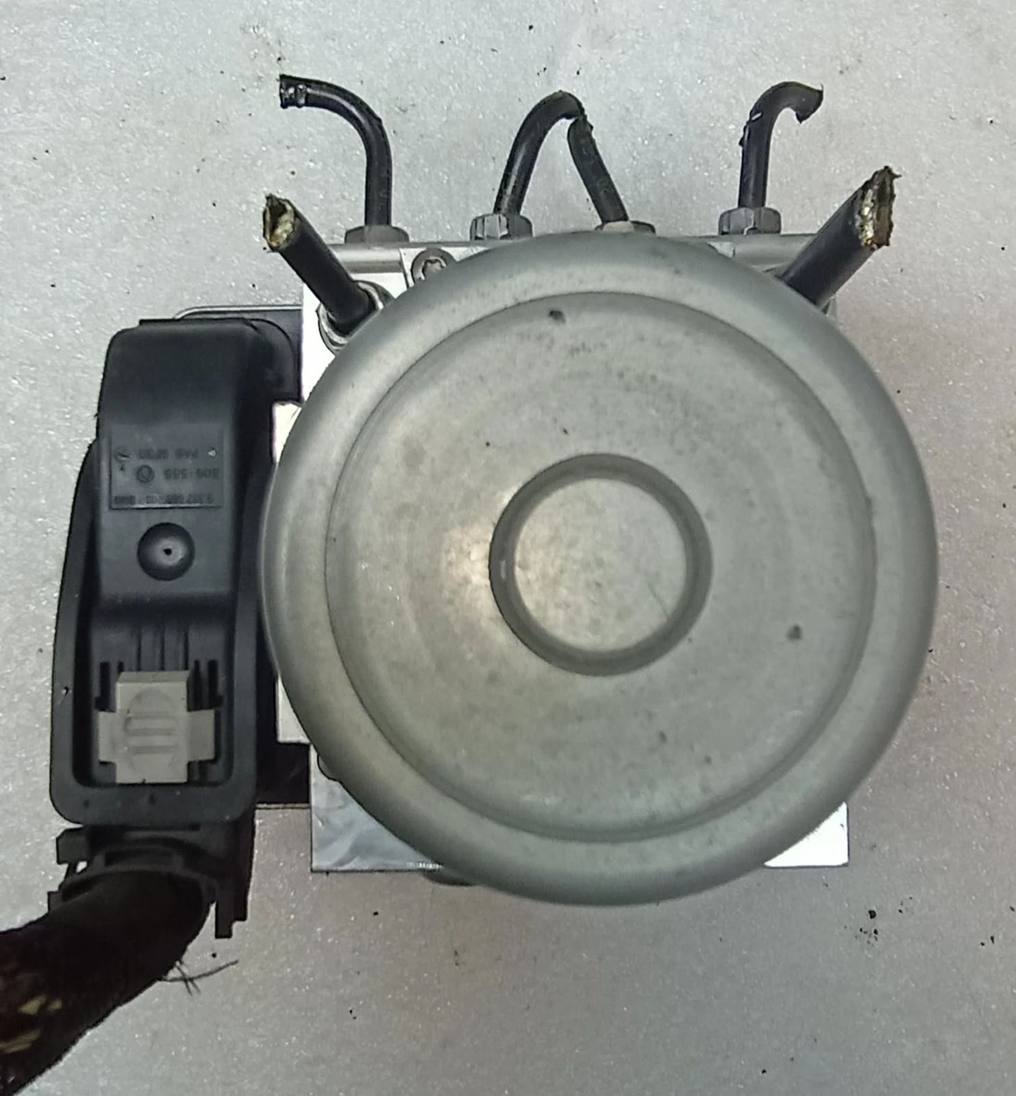 BMW ABS DSC Electronic Control Unit (ECU) module 6876246