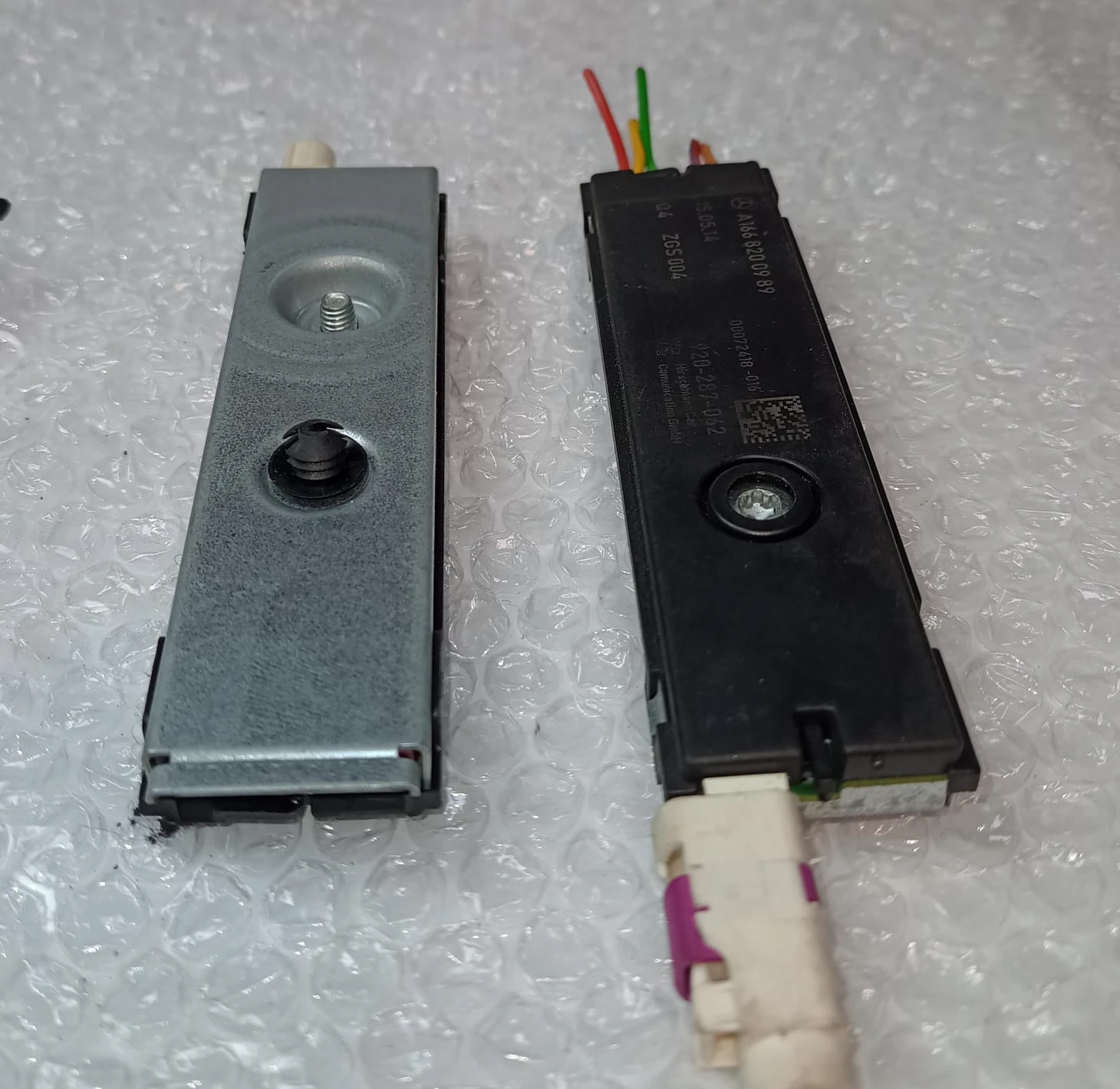 Mercedes-Benz ANTENNA BOOSTER A1668200989