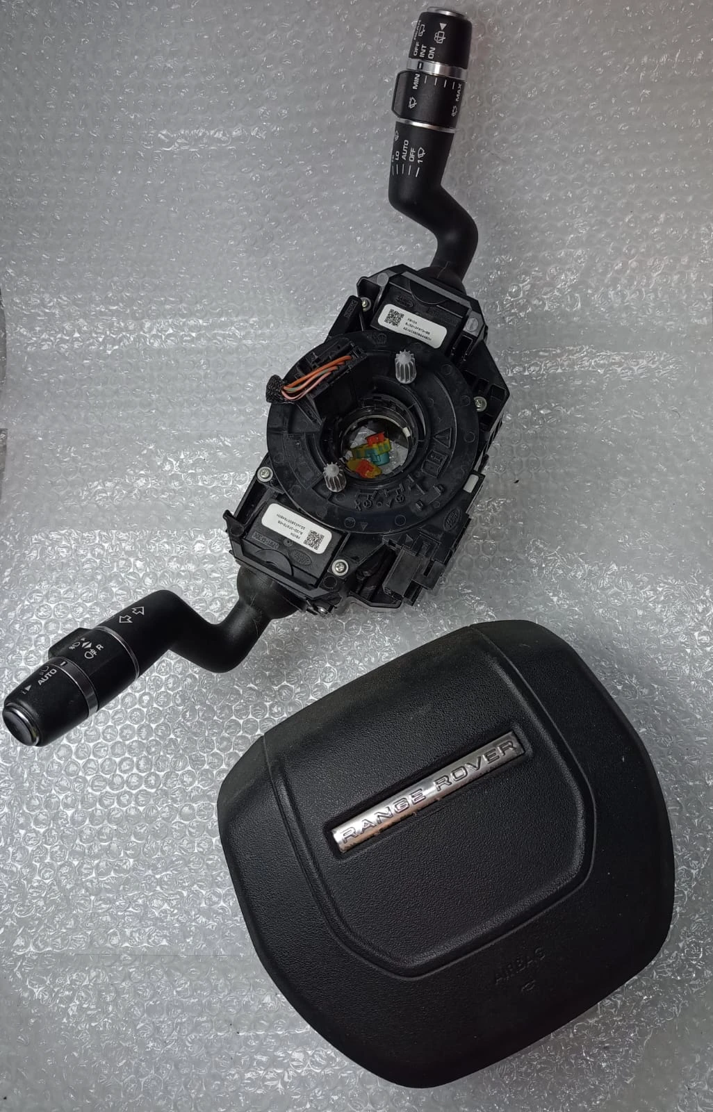 Jaguar Land Rover Steering SET - Airbag Module & Steering Column Control Module (SCCM) BJ32043B13AJ