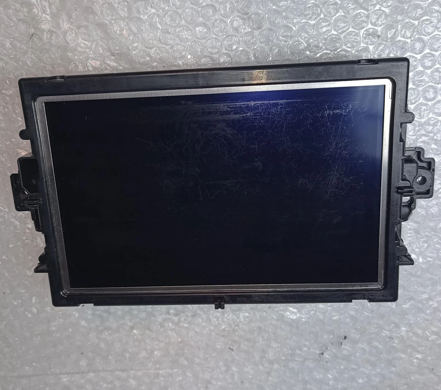 Mercedes-Benz digital display screen A1729003904