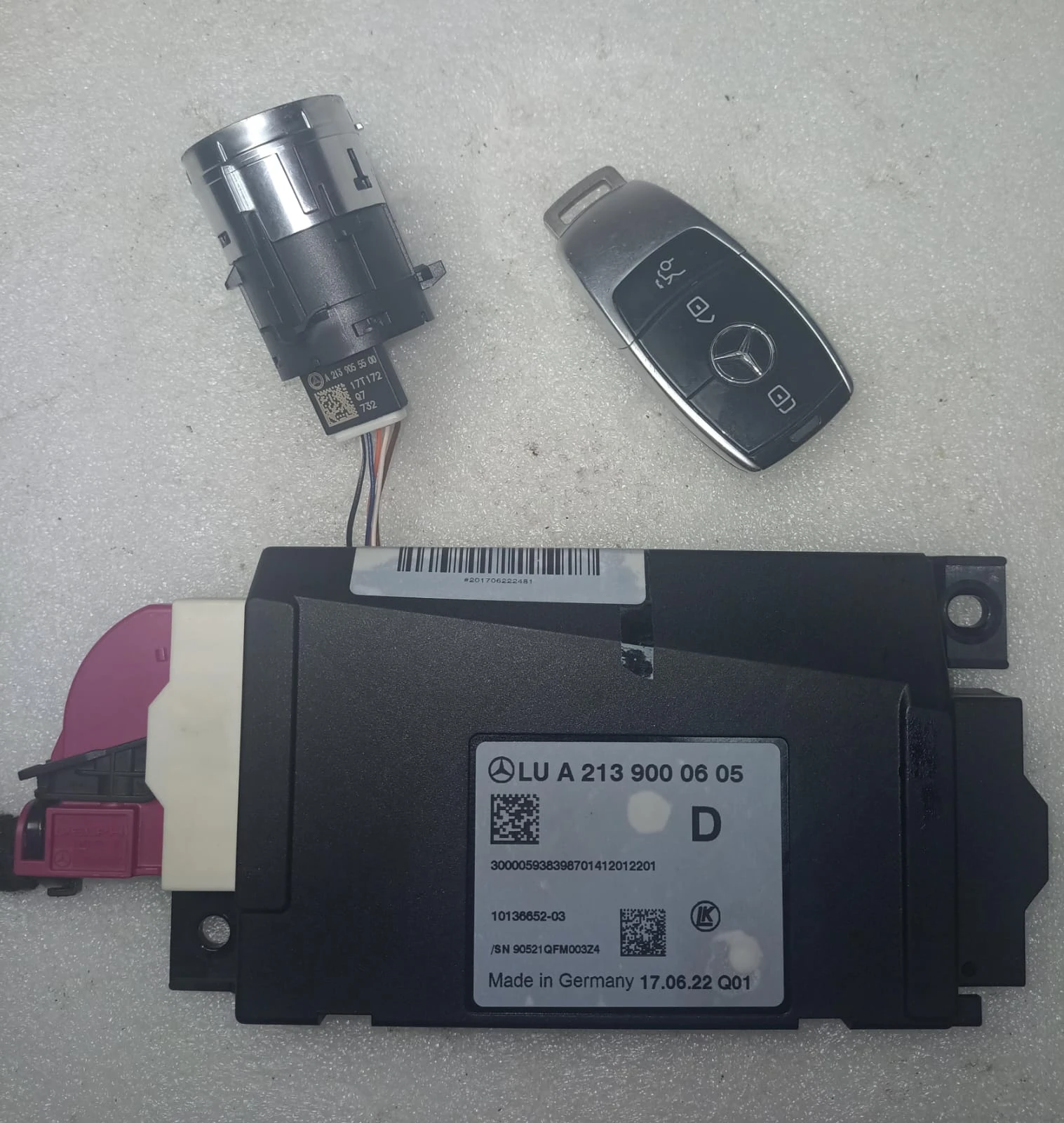 Mercedes-Benz EIS / EZS Electronic Ignition Switches | A2139000605 | Mercedes-benz 1013665203 | Genuine Used