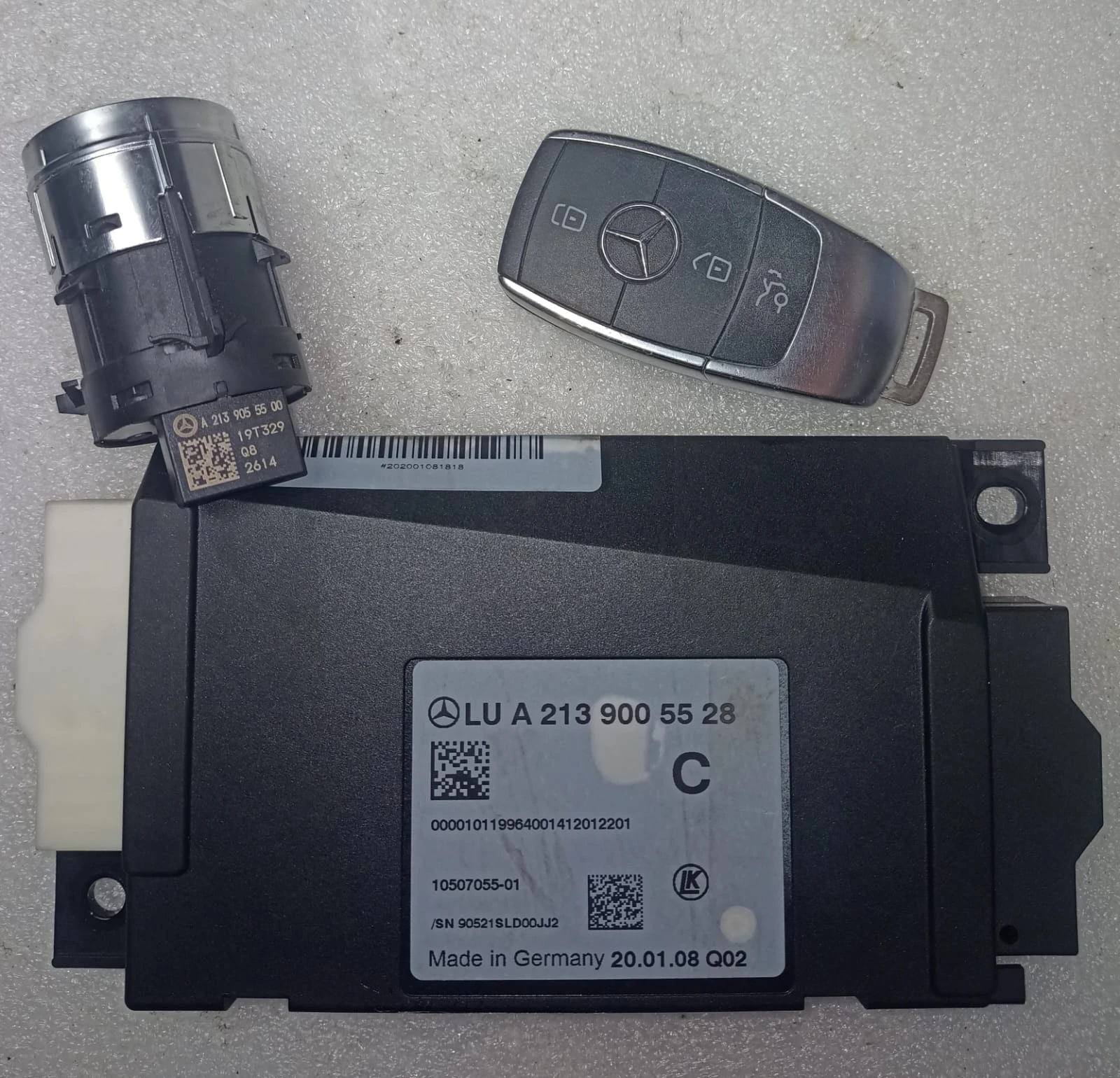 Mercedes-Benz EIS / EZS Electronic Ignition Switches | A2139005528 | Mercedes-benz 1050705501 | Genuine Used