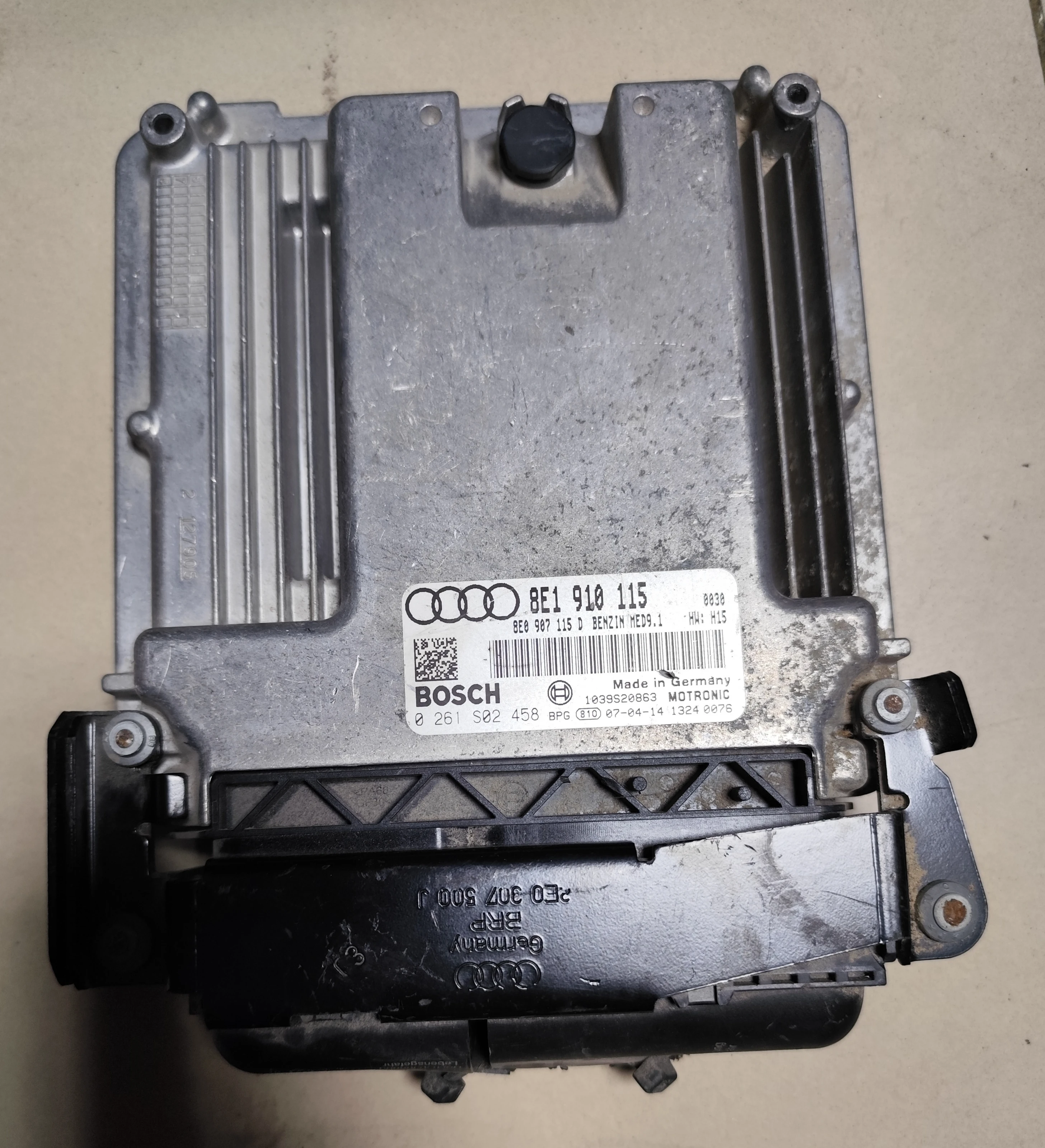 Audi ECU – Engine Control Units | 8E1910115 | Bosch 0261S02458 | Genuine Used