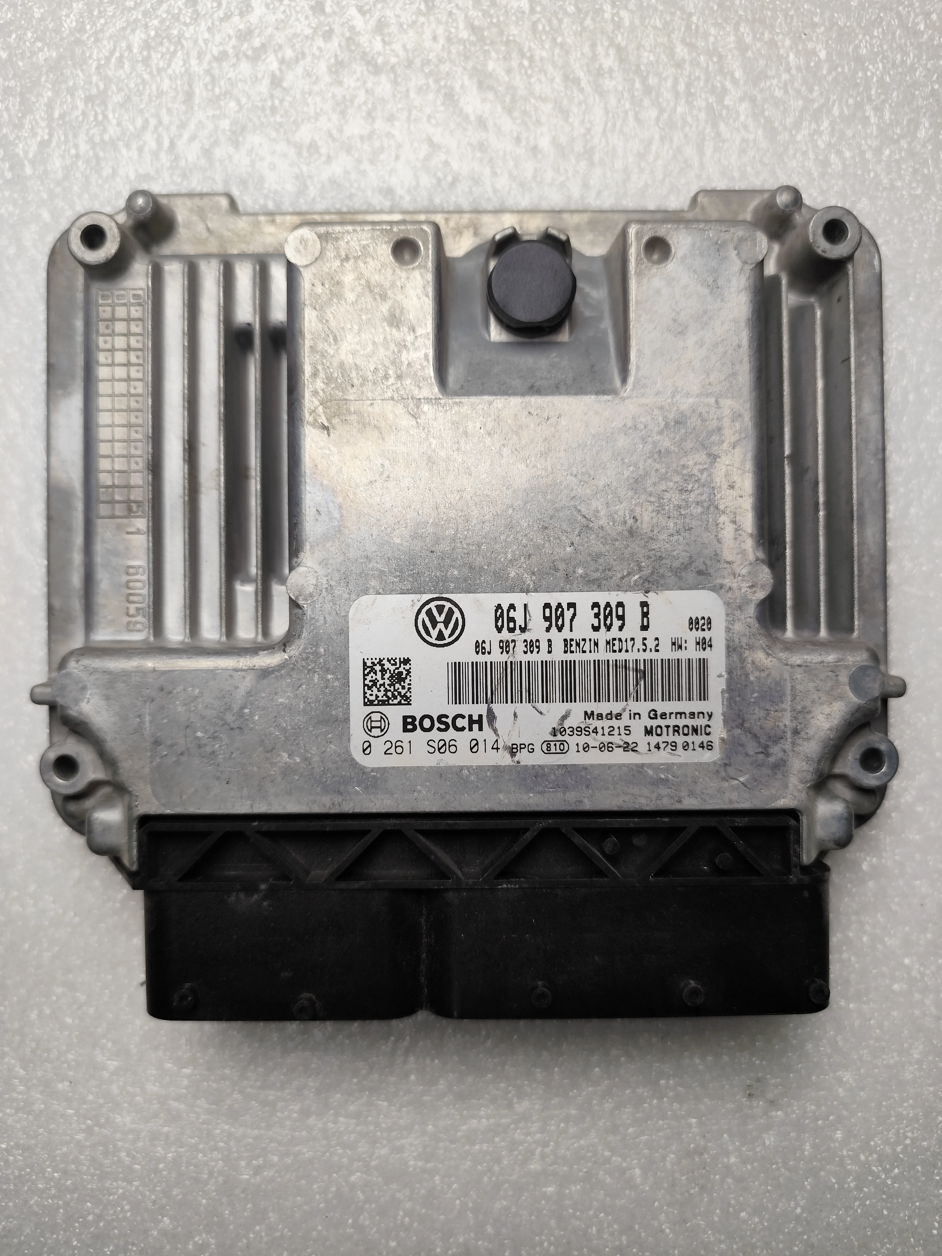 Volkswagen ECU – Engine Control Units | 06J907309B | Bosch 0261S06014 | Genuine Used