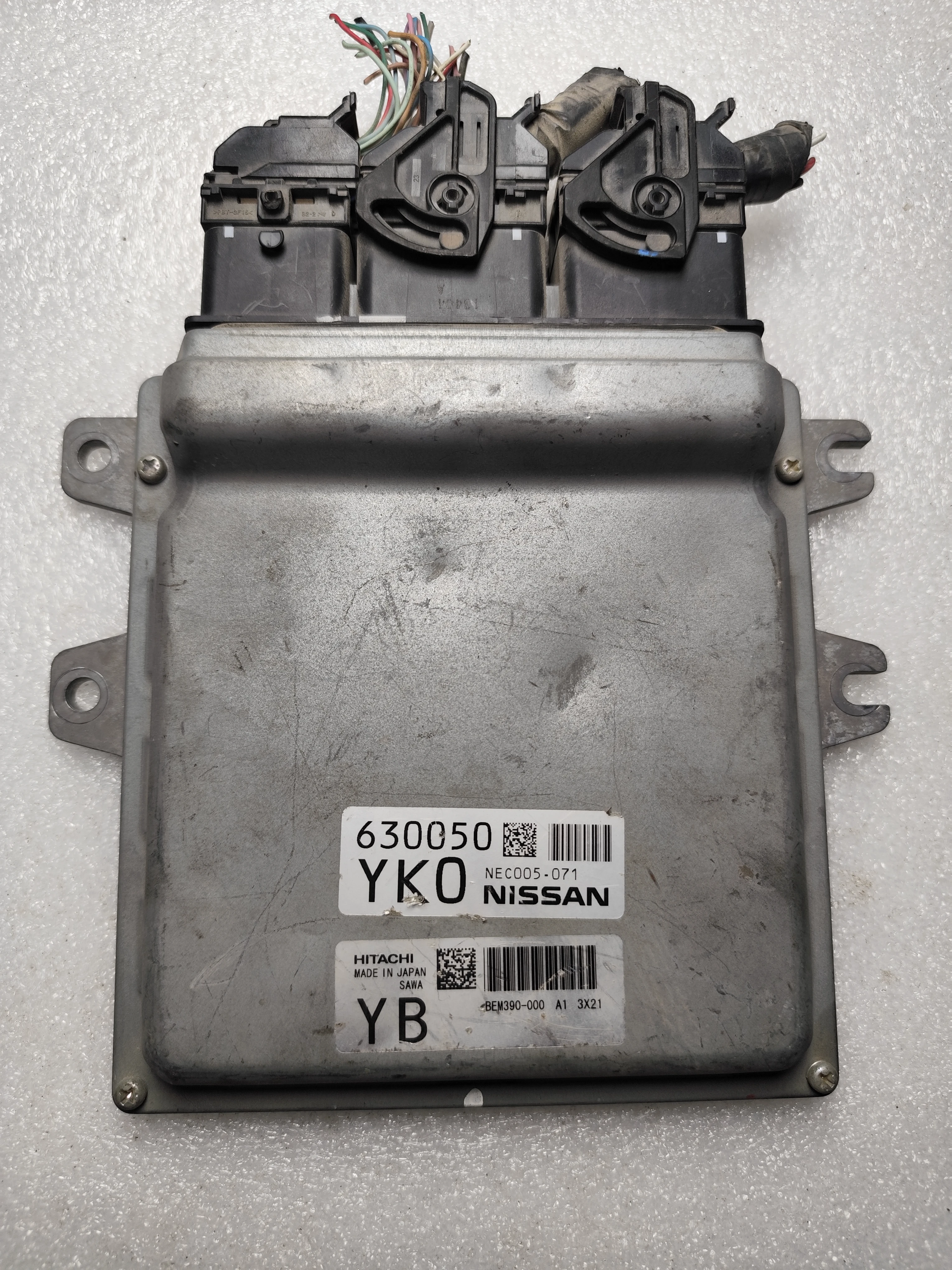 Nissan ECU – Engine Control Units | NEC005071 | Hitachi BEM390000 | Genuine Used