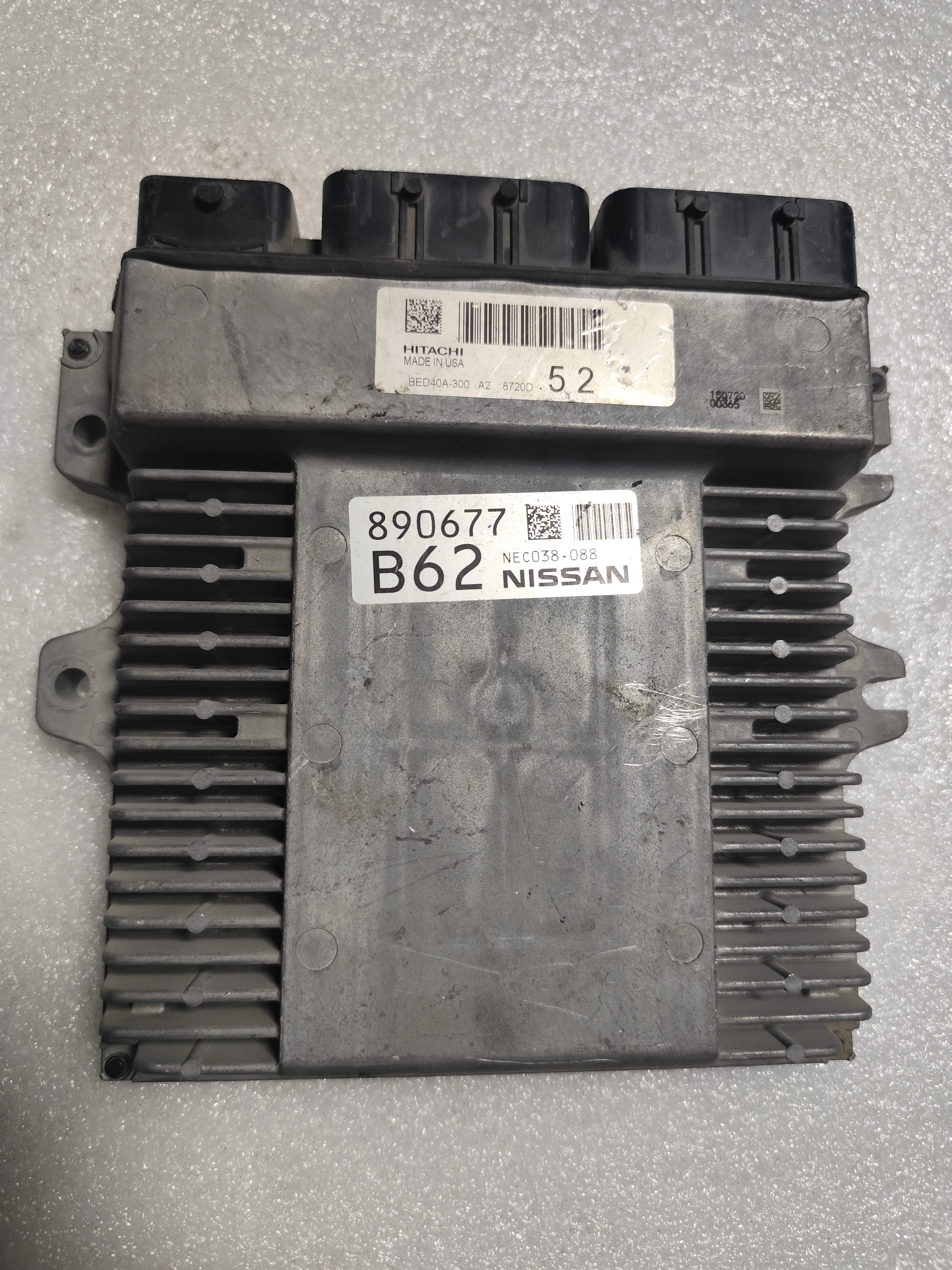 Nissan ECU – Engine Control Units | 890677 | Hitachi BED40A300 | Genuine Used