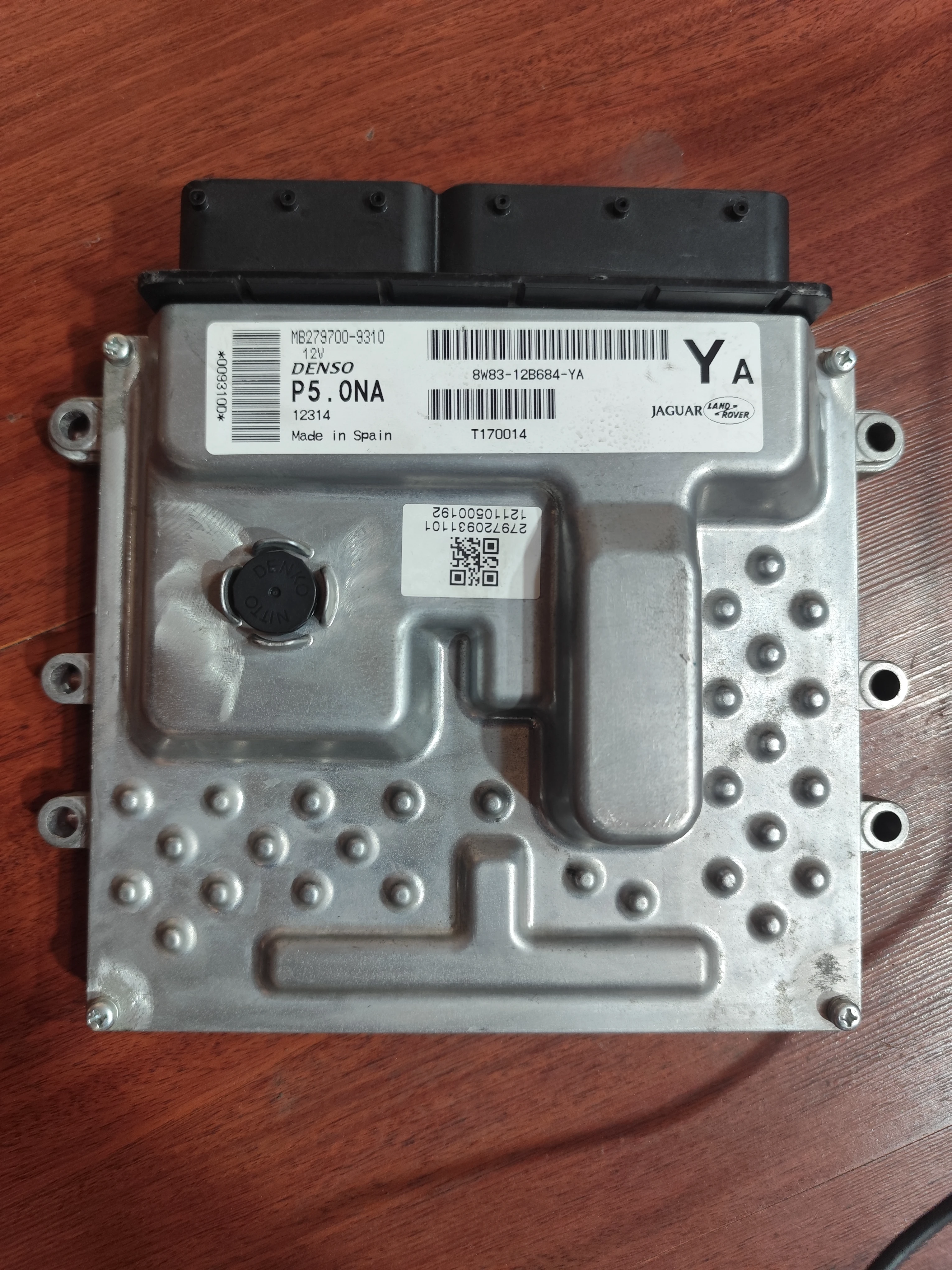 Jaguar-Land Rover ECU – Engine Control Units | 8W8312B684YA | Denso MB2797009310 | Genuine Used