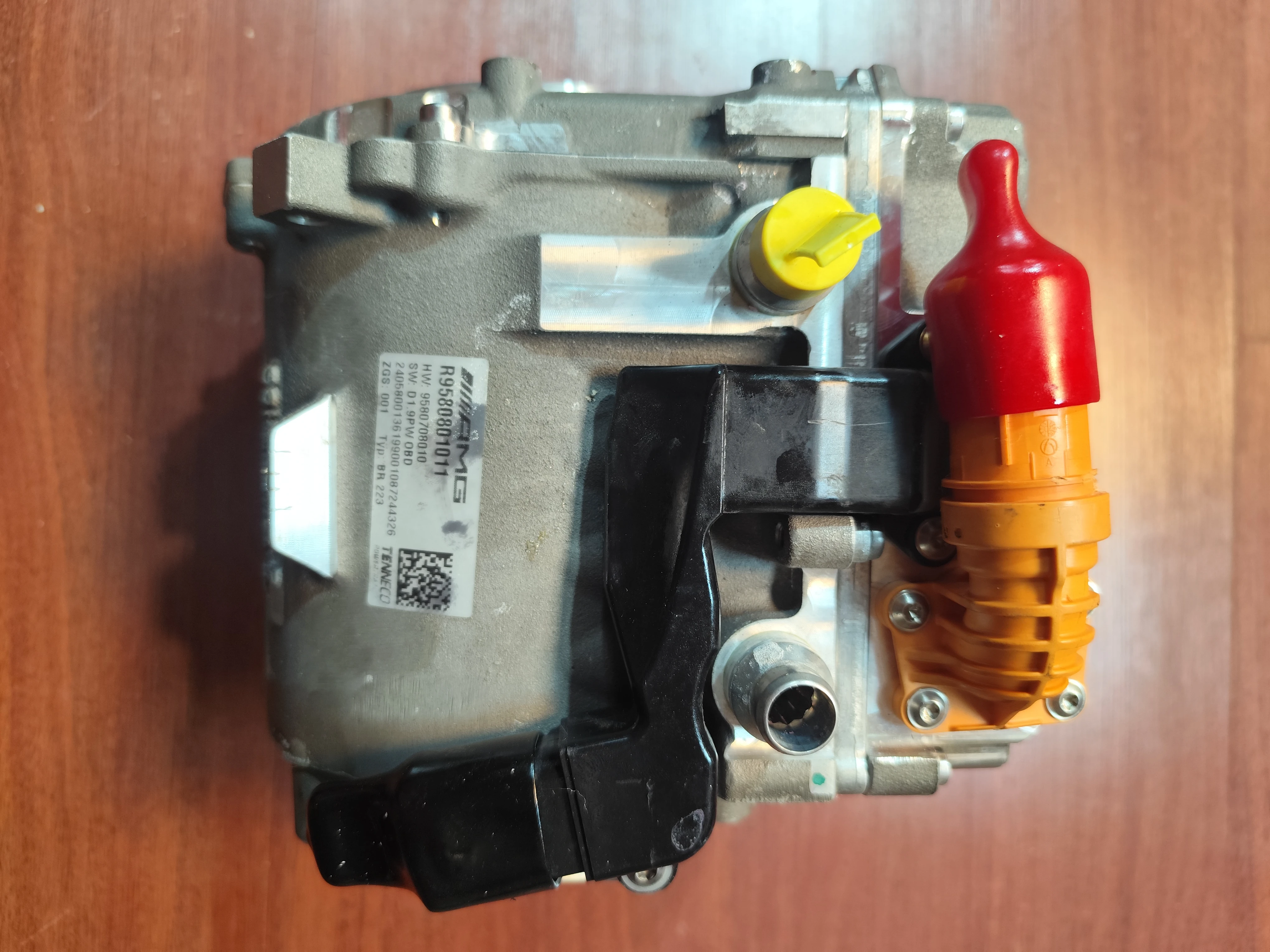 Mercedes-Benz ECU – Engine Control Units | AR9580801011 | Tenneco 9580708010 | Genuine Used