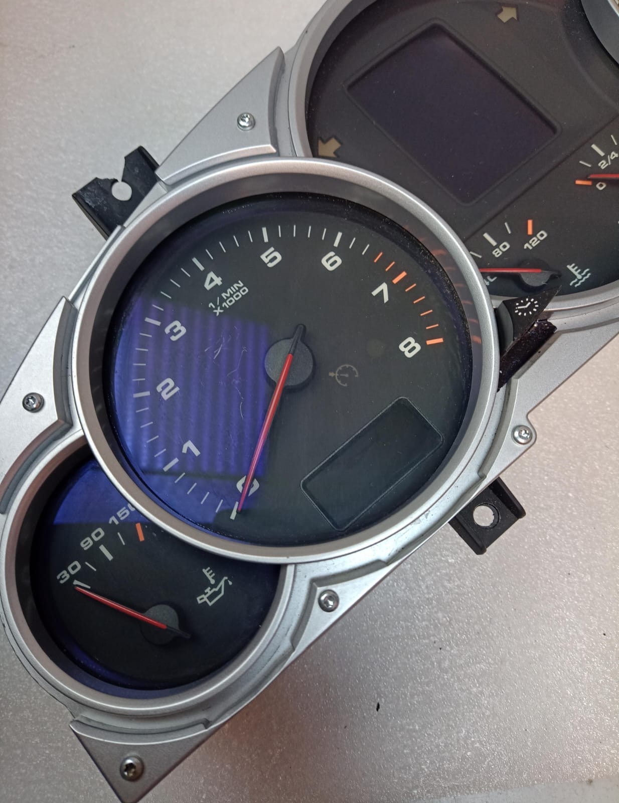 Porsche Speedmeter - silver or black face 7L5920875