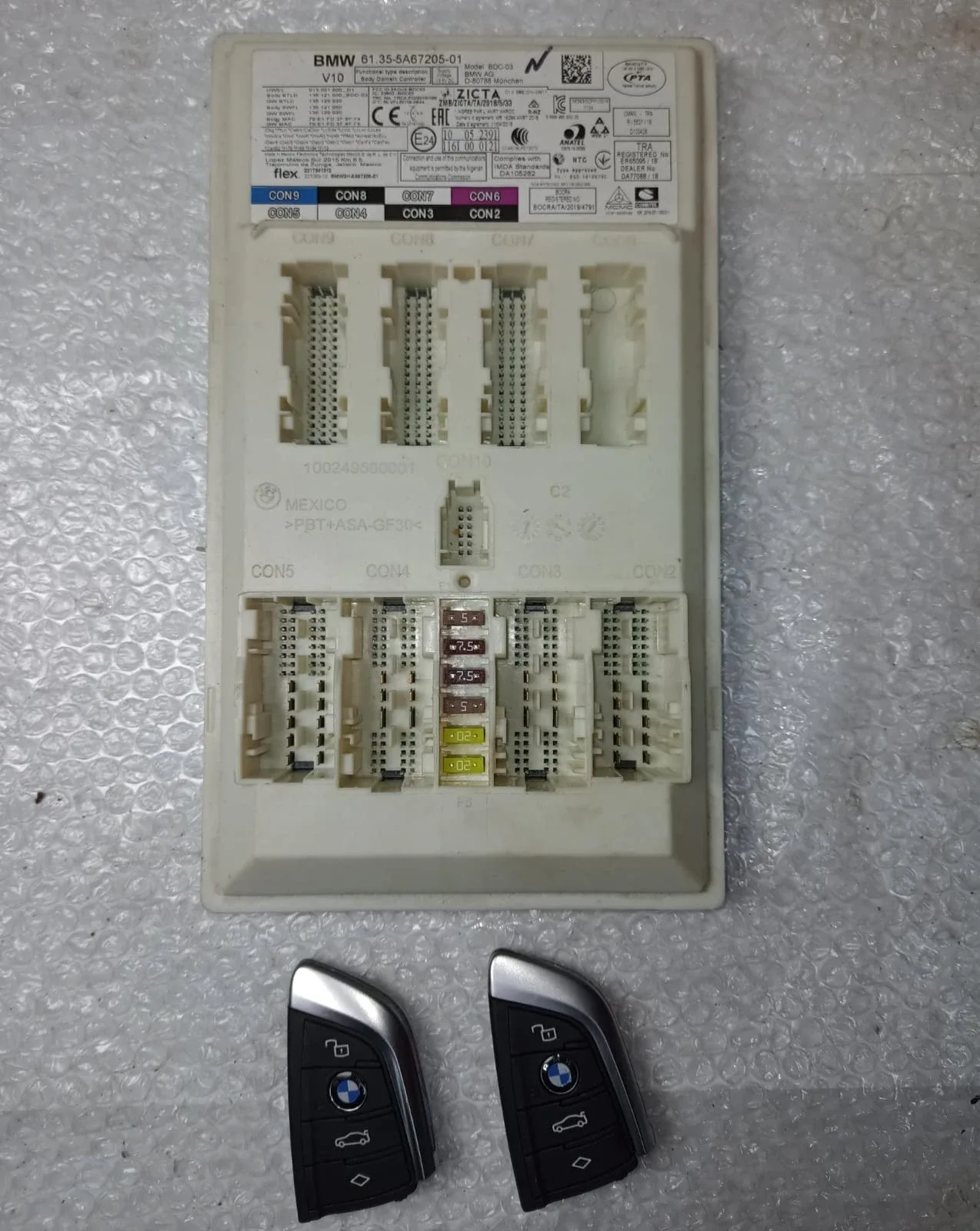 BMW BDC (Body Domain Controller module) | 61.355A6720501 | Flextronics 22706910 | 013.001.000D1 | Genuine Used