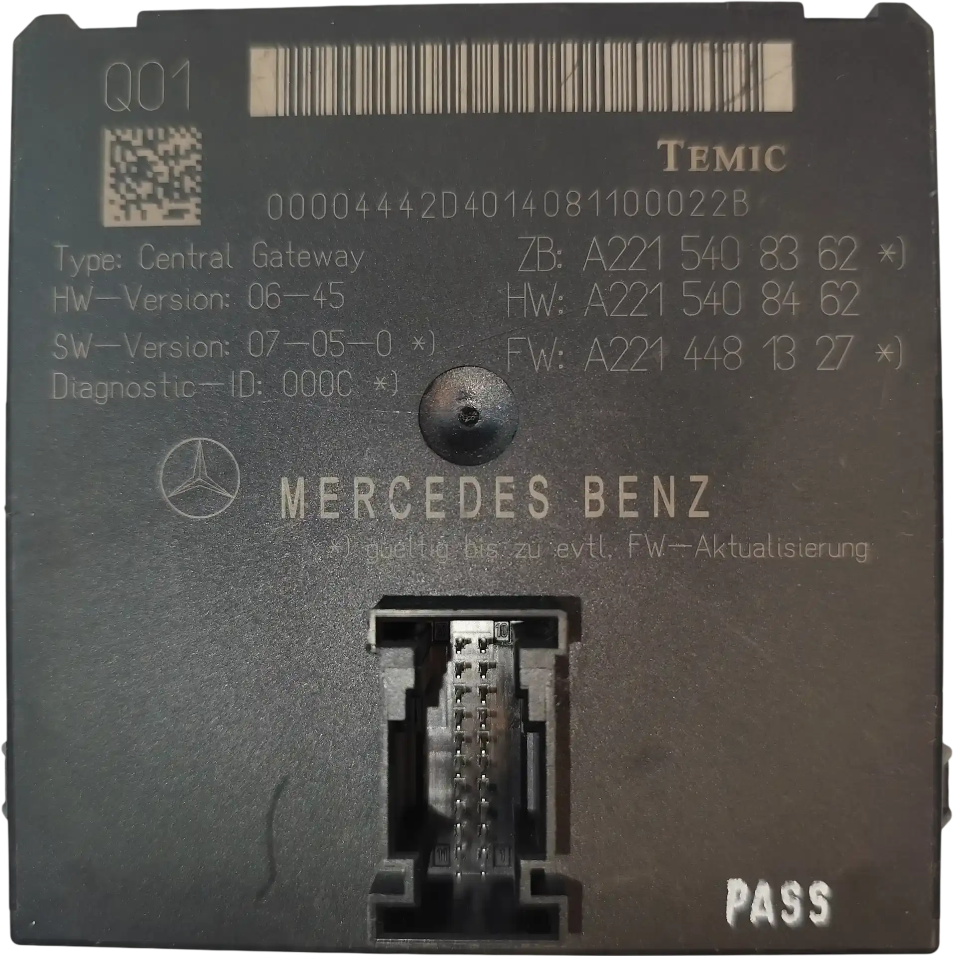 Mercedes-Benz A2215408362